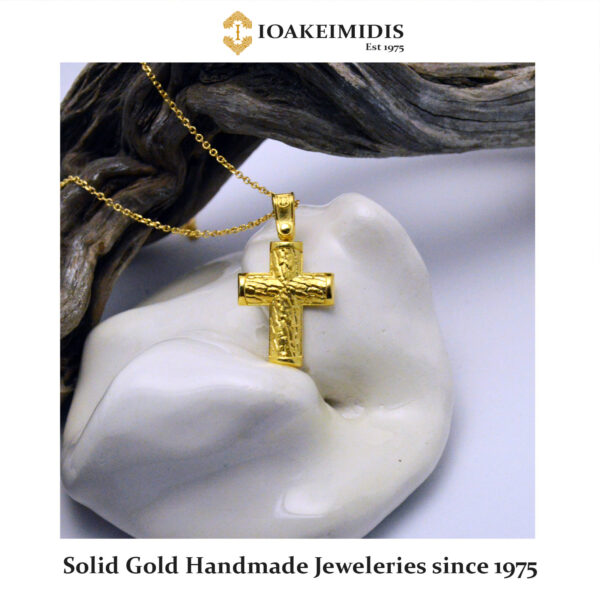 Cross made by Solid Gold s.15